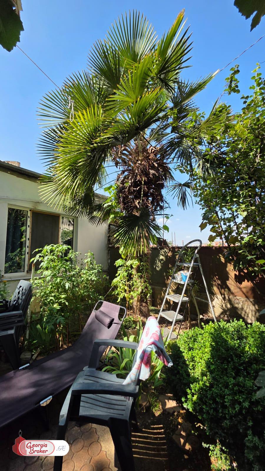 old repaired 4-room house for sale